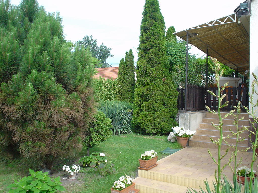 Oeroekzoeld Apartmanok Balatonfenyves Εξωτερικό φωτογραφία